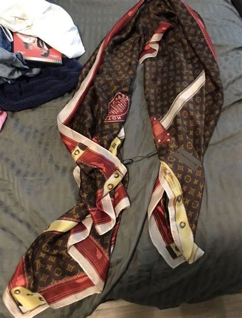 womens louis vuitton scarf|genuine Louis Vuitton scarf.